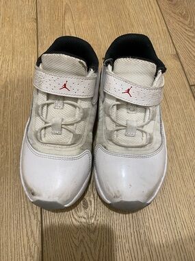 Jordan Kids White and Black Velcro Sneakers with Red Jumpman